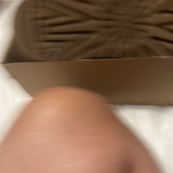 Ugg mini bootie - Picture 2 of 4